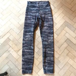 Lululemon Wunder Train High-Rise Tight 25"